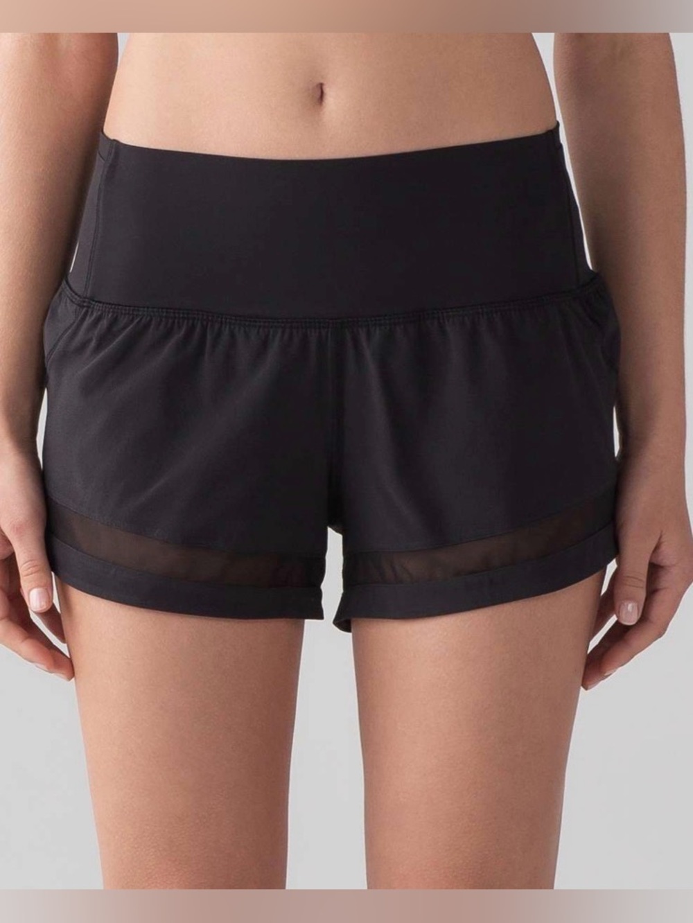 Lululemon women’s Pace Perfect Shorts 3”, black, size 4